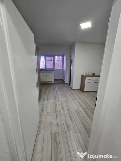 Dristor la metrou etaj 4 - Bucuresti (Bucuresti-Ilfov) - 3