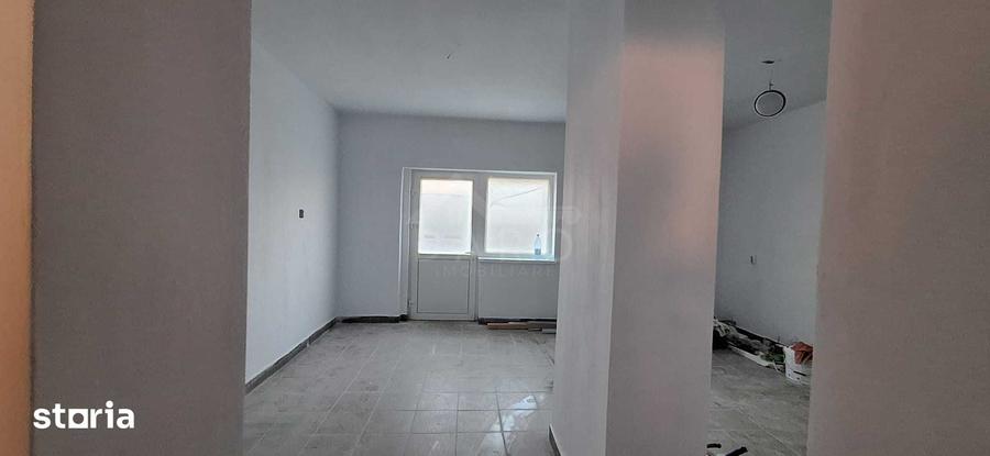 Spațiu comercial, de 75 mp, în Criș