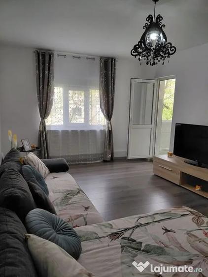 Apartament cu 2 camere decomandat în Mazepa 2