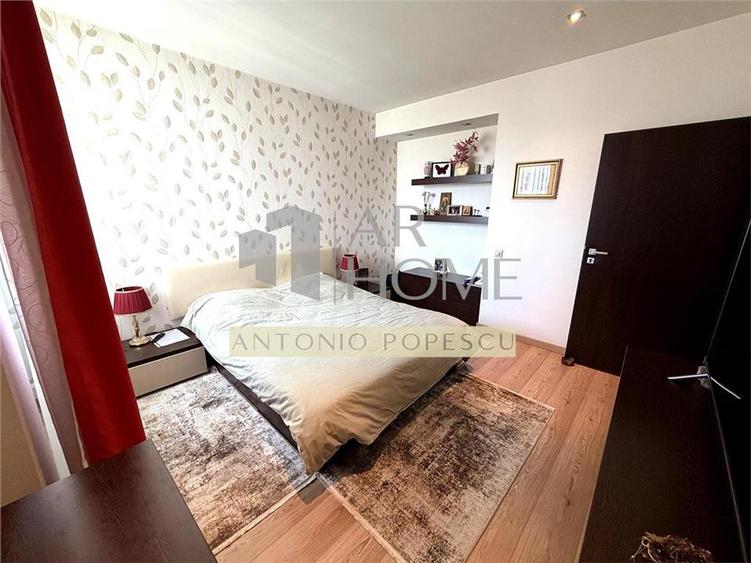Apartament cu 4 camere decomandat, mobilat în Central