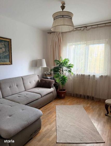 Apartament cu 3 camere decomandat în Nerva Traian
