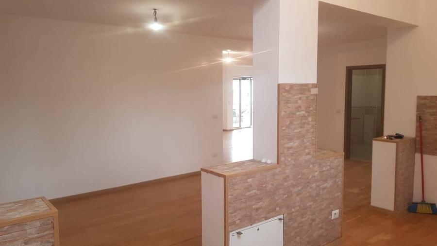 Inchiriez apartament Decomandat, Mansarda,Lift. - 3