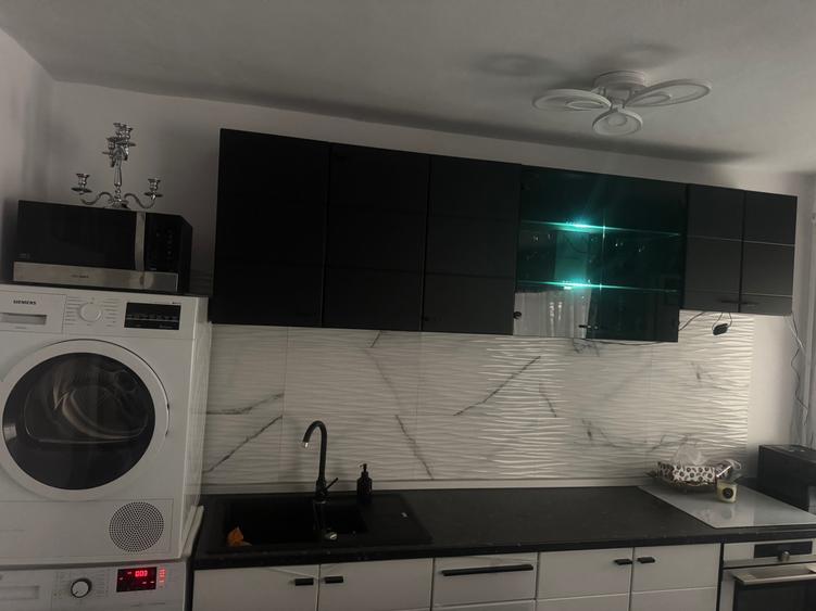 Garsonieră decomandată în 13 Septembrie