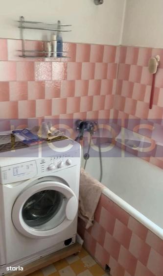 Casă cu 8 camere cu Teren 63 Mp în Centrul Civic