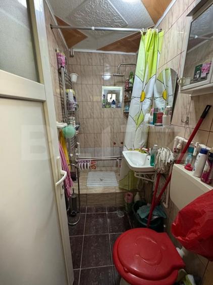 Apartament cu 2 camere semidecomandat, mobilat în Dacia