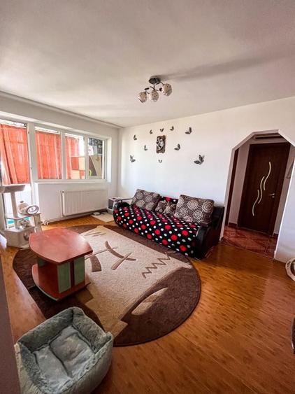Apartament cu 2 camere semidecomandat în Central
