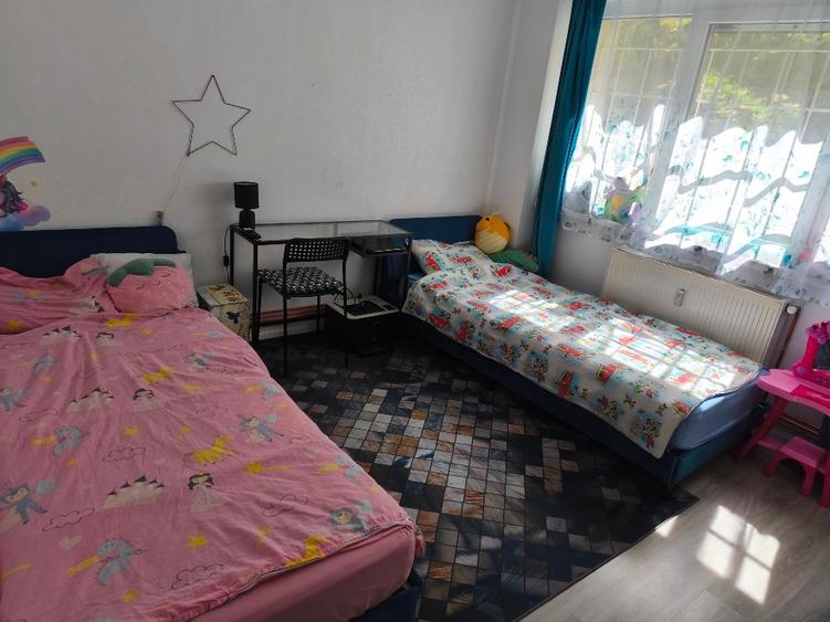 Apartament cu 3 camere decomandat în Alexandru Obregia