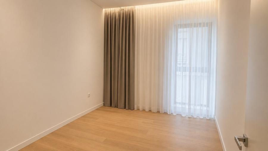 Apartament cu 4 camere în Barbu Văcărescu