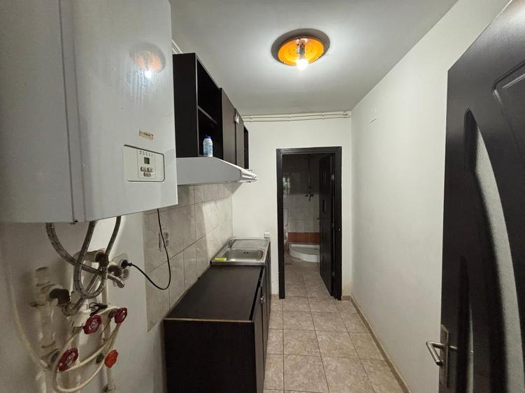 Apartament cu 3 camere circular în P-ța Alba Iulia