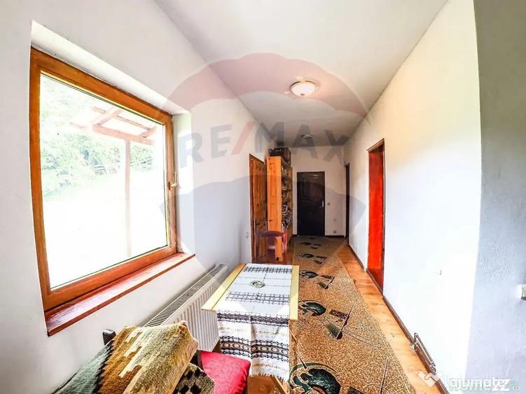 Casă cu 20 camere cu Teren 10330 Mp în Câmpulung Moldovenesc