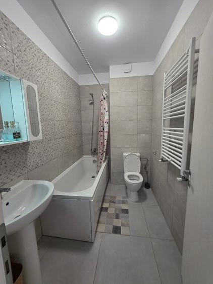 Apartament cu 2 camere decomandat în Crângași