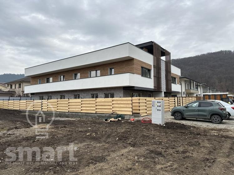 Casă cu 4 camere cu Canalizare în Florești