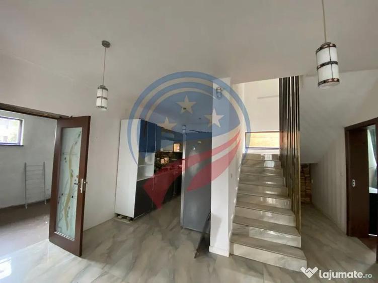 Casă cu 5 camere cu Teren 600 Mp în Aeroport