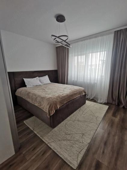 Casă cu 4 camere cu Teren 200 Mp în Vidra