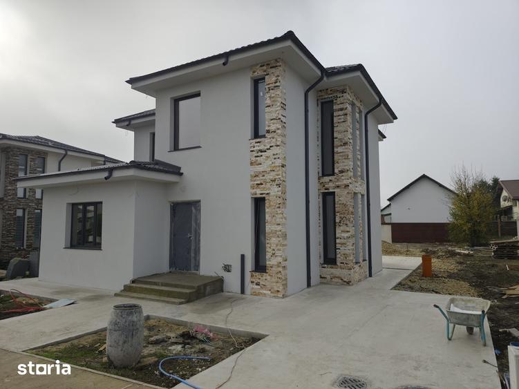 Casă cu 4 camere cu Teren 460 Mp în Tărtășești