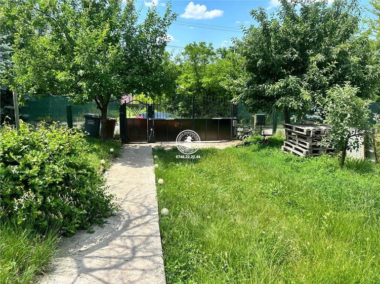 Casă cu 3 camere decomandat cu Teren 1318 Mp în Holboca