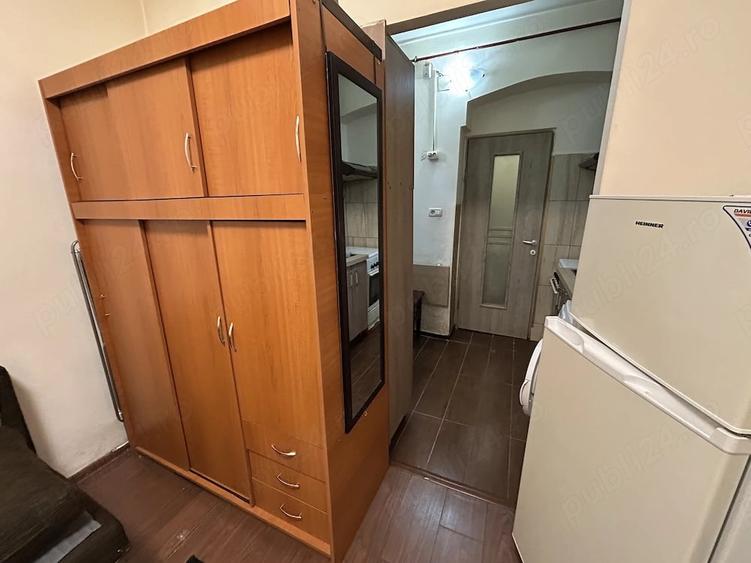 Garsonieră semidecomandată în Central