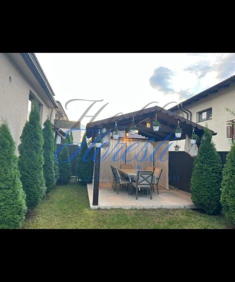 Duplex cu 5 camere cu Canalizare în Florești