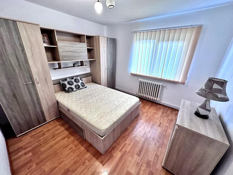 Apartament cu 2 camere decomandat, mobilat în Cetate