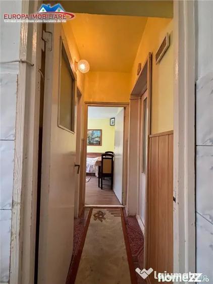 Apartament cu 2 camere decomandat în Vest