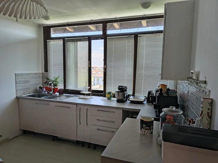 Apartament cu 4 camere decomandat în Giroc