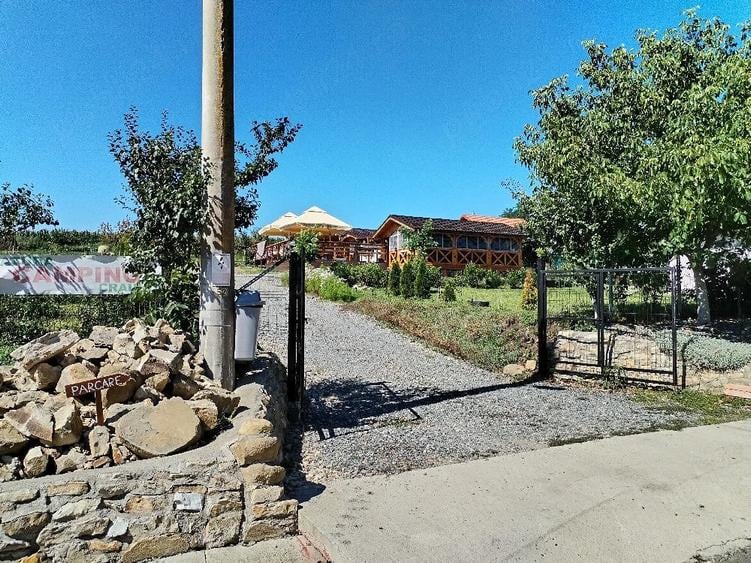 Teren de 2800 mp, în Crairât