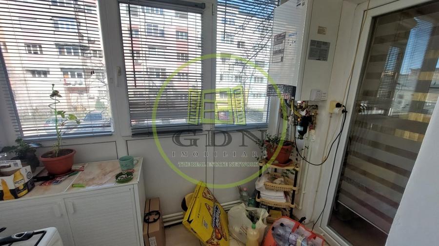 Apartament cu 2 camere decomandat, mobilat în Rovine