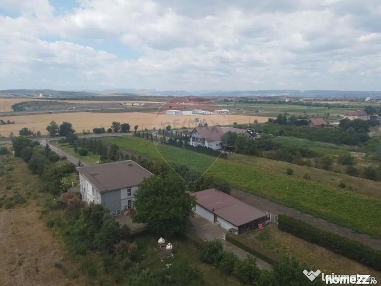 Teren de 500 mp, în Luna