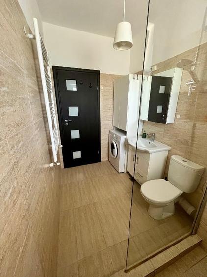 Apartament cu 2 camere decomandat, mobilat în Central