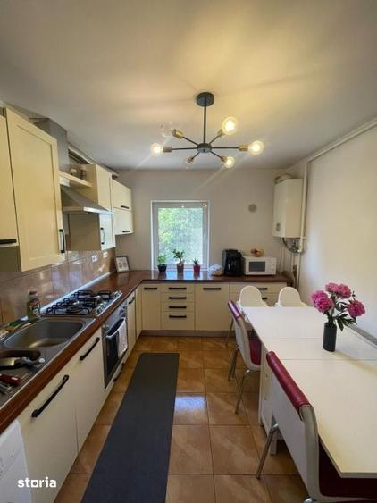 Apartament cu 3 camere în Traian