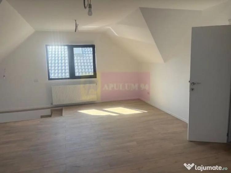 Casă cu 5 camere cu Teren 410 Mp în Țegheș
