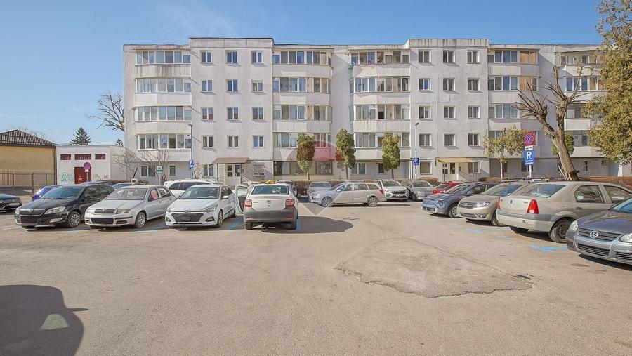 Apartament cu 3 camere decomandat, mobilat în Griviței