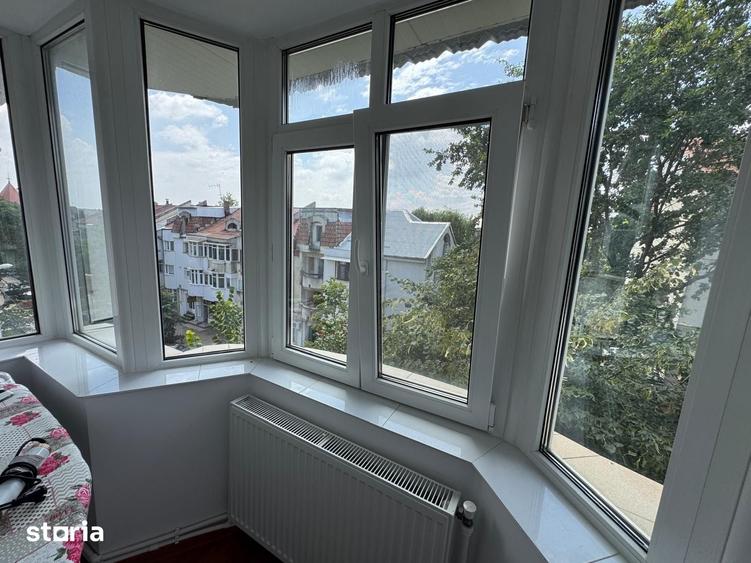 Apartament cu 4 camere în Ultracentral