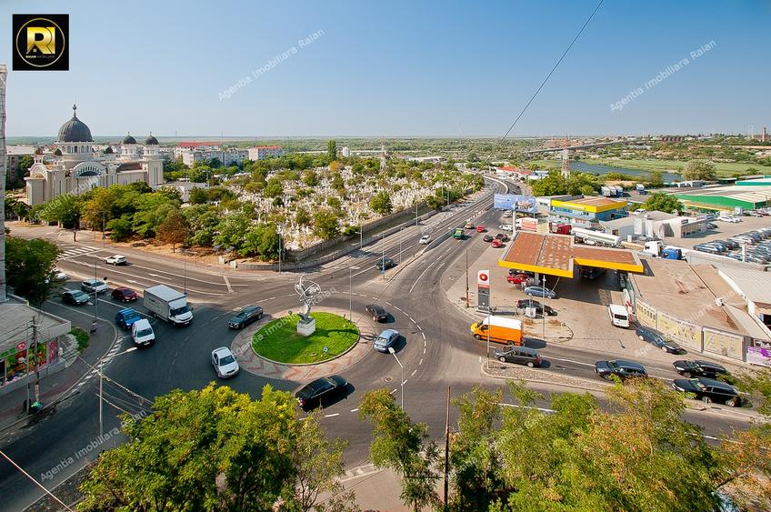 Apartament cu 4 camere decomandat, mobilat în Micro 18