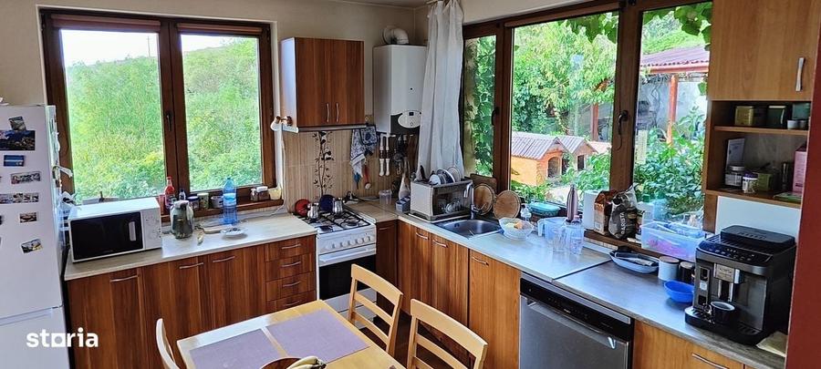 Casă cu 4 camere cu Teren 350 Mp în Baciu