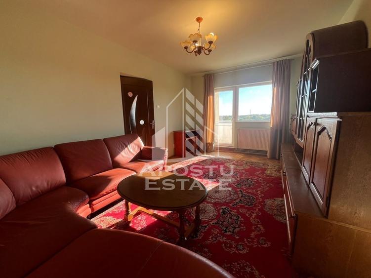 Apartament cu 4 camere decomandat, mobilat în Malul Mureșului
