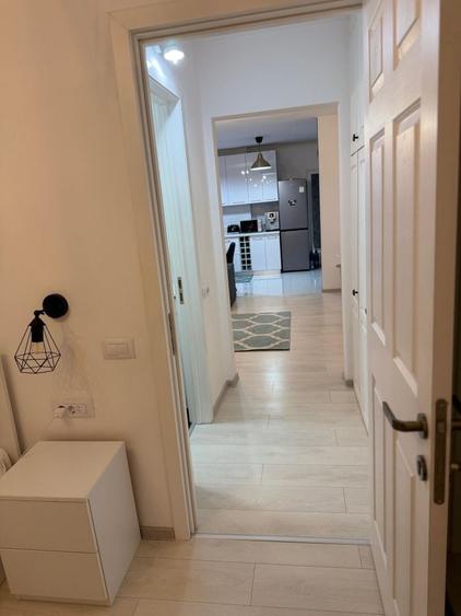 Apartament cu 2 camere semidecomandat în Cetate
