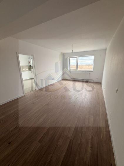 Apartament cu 3 camere decomandat în Metalurgiei
