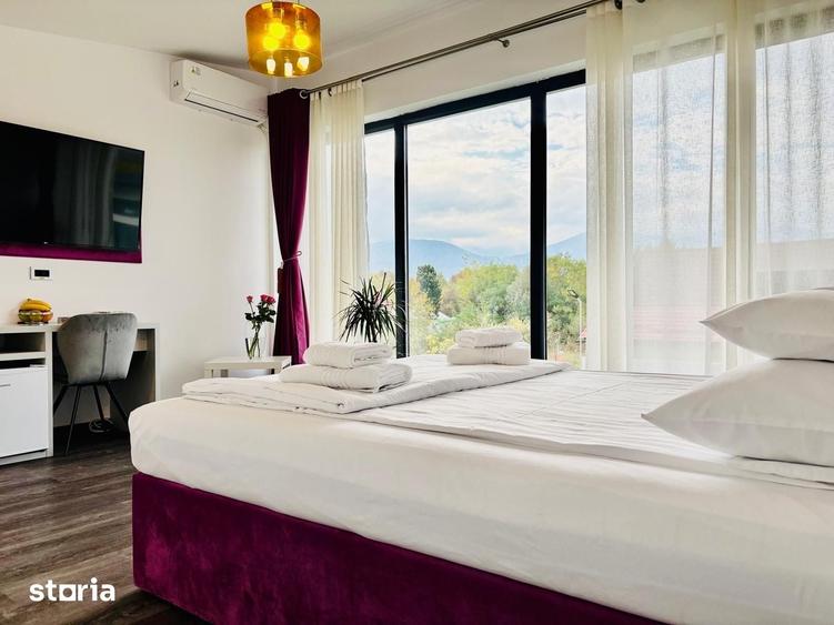 Casă cu Teren 4600 Mp în Central