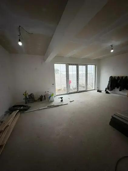Casă cu 3 camere cu Teren 427 Mp în Central