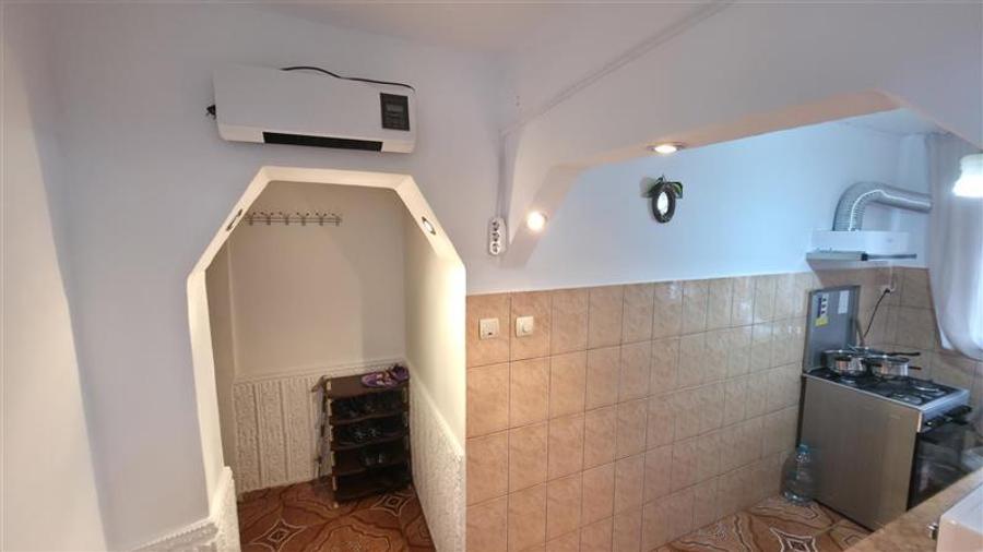 Apartament cu 2 camere nedecomandat, mobilat în Vest
