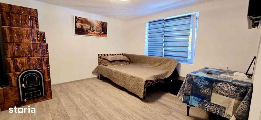 Casă cu 2 camere cu Teren 1470 Mp în Central