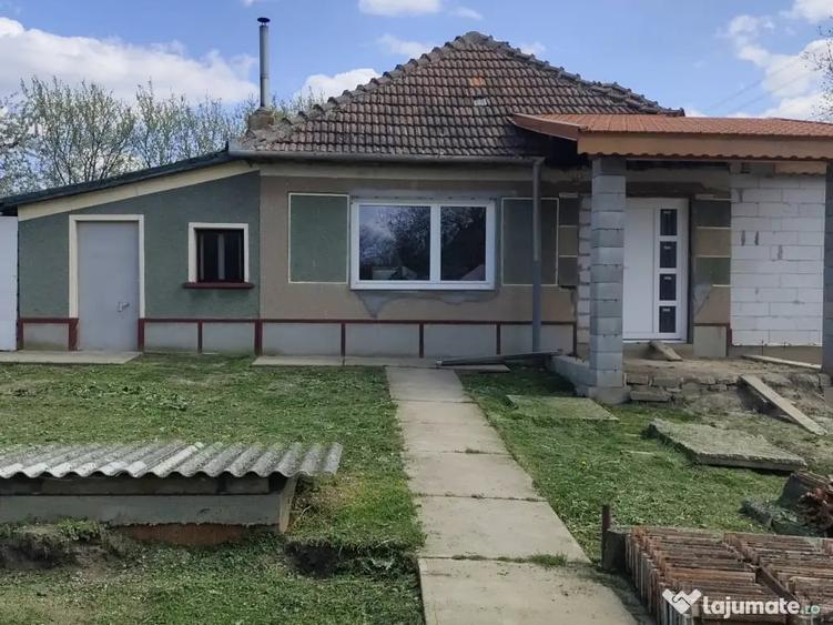 Casă cu 2 camere în Crestur