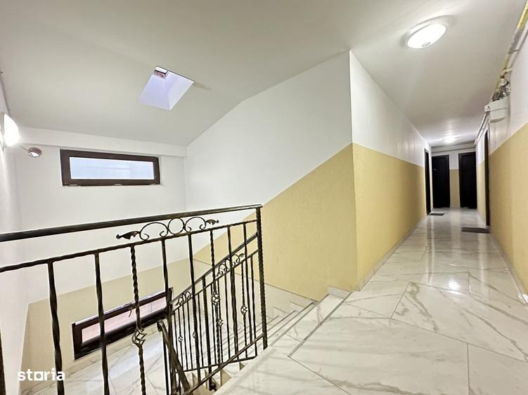 Apartament cu 7 camere decomandat în Central