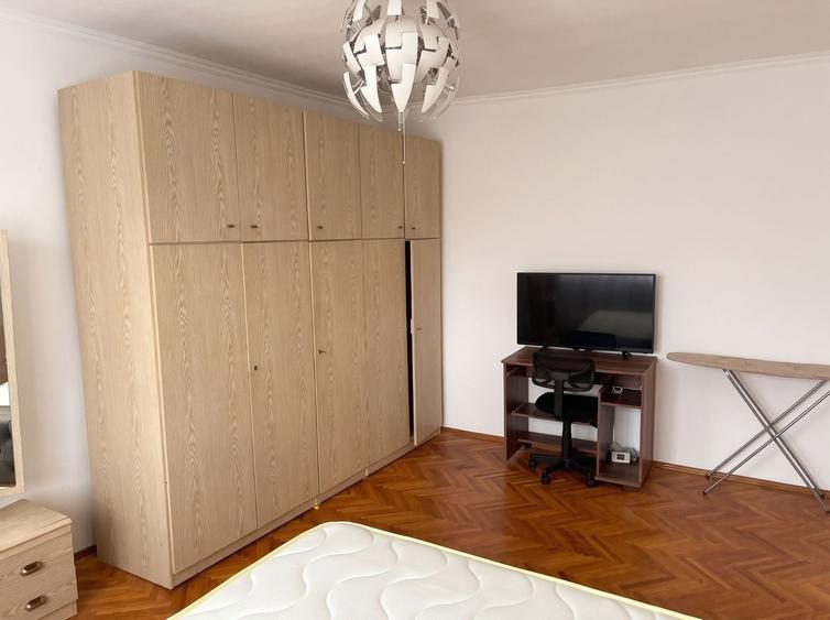 Apartament cu 2 camere decomandat, mobilat în Circumvalațiunii