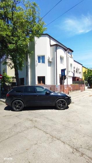 Casă cu 3 camere cu Teren 220 Mp în Tineretului