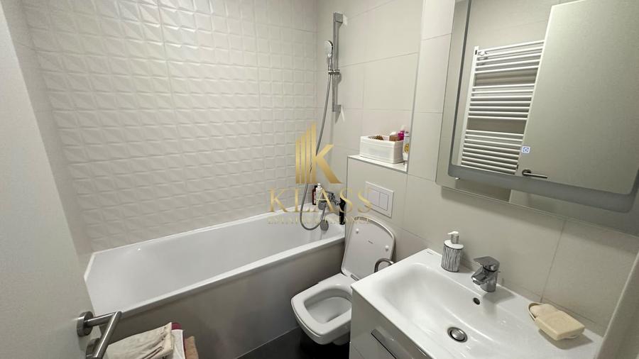 Apartament cu 3 camere semidecomandat, mobilat în Cotroceni