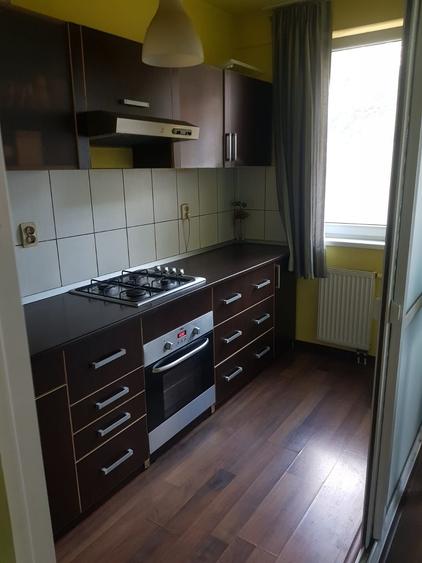 Garsonieră decomandată în Tudor