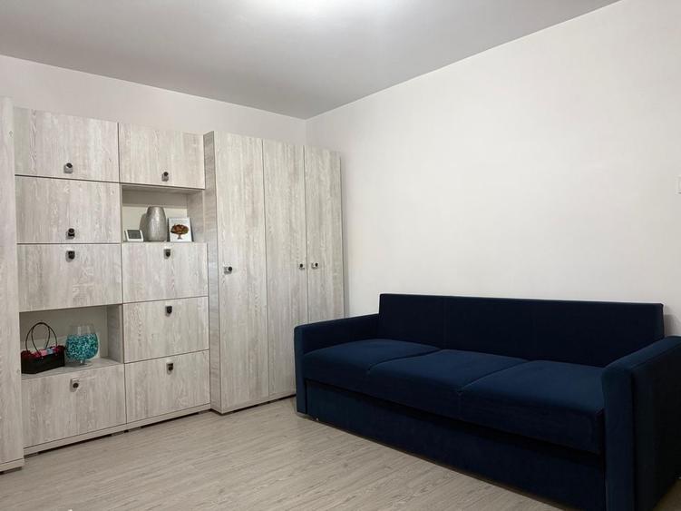 Garsonieră decomandată în Micălaca