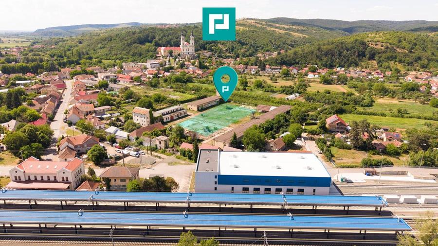 Spațiu industrial, de 700 mp, în Radna
